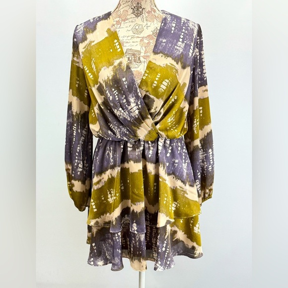Adrienne Dresses & Skirts - ADRIENNE Gray/lavender & green abstract print surplice layered mini dress size S